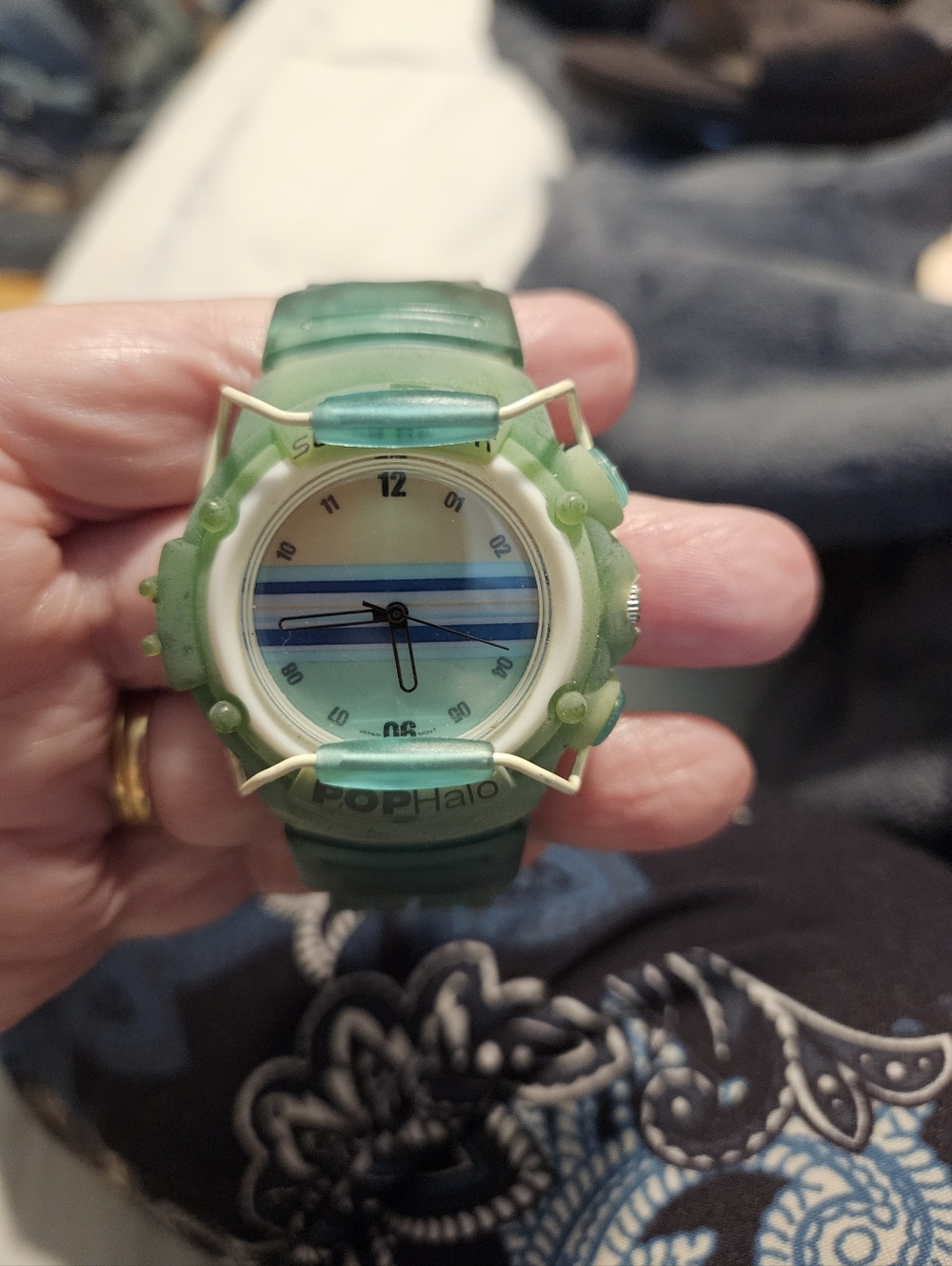 Green Sport Watch - Casual Analog Wearable